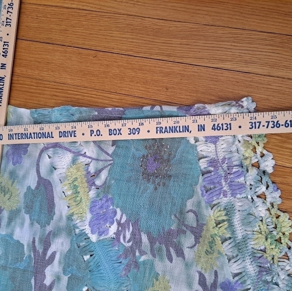 Rain Women's Small 3/4 Sleeve V-neck Watercolor Crochet Top Shirt Swimsuit Cover - Picture 8 of 11